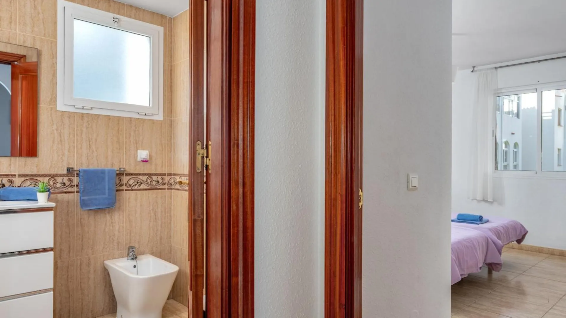 Apartment Los Nadales By Interhome 贝纳尔马德纳
