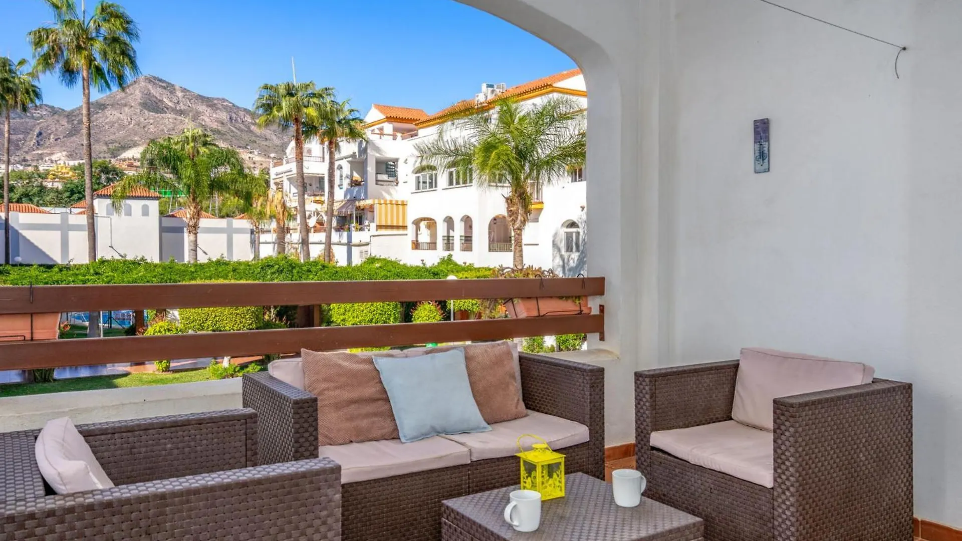 Apartment Los Nadales By Interhome 贝纳尔马德纳