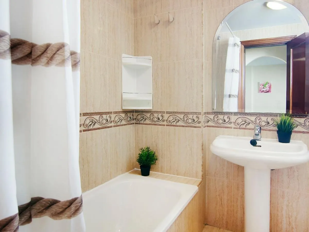 Apartment Los Nadales By Interhome 贝纳尔马德纳