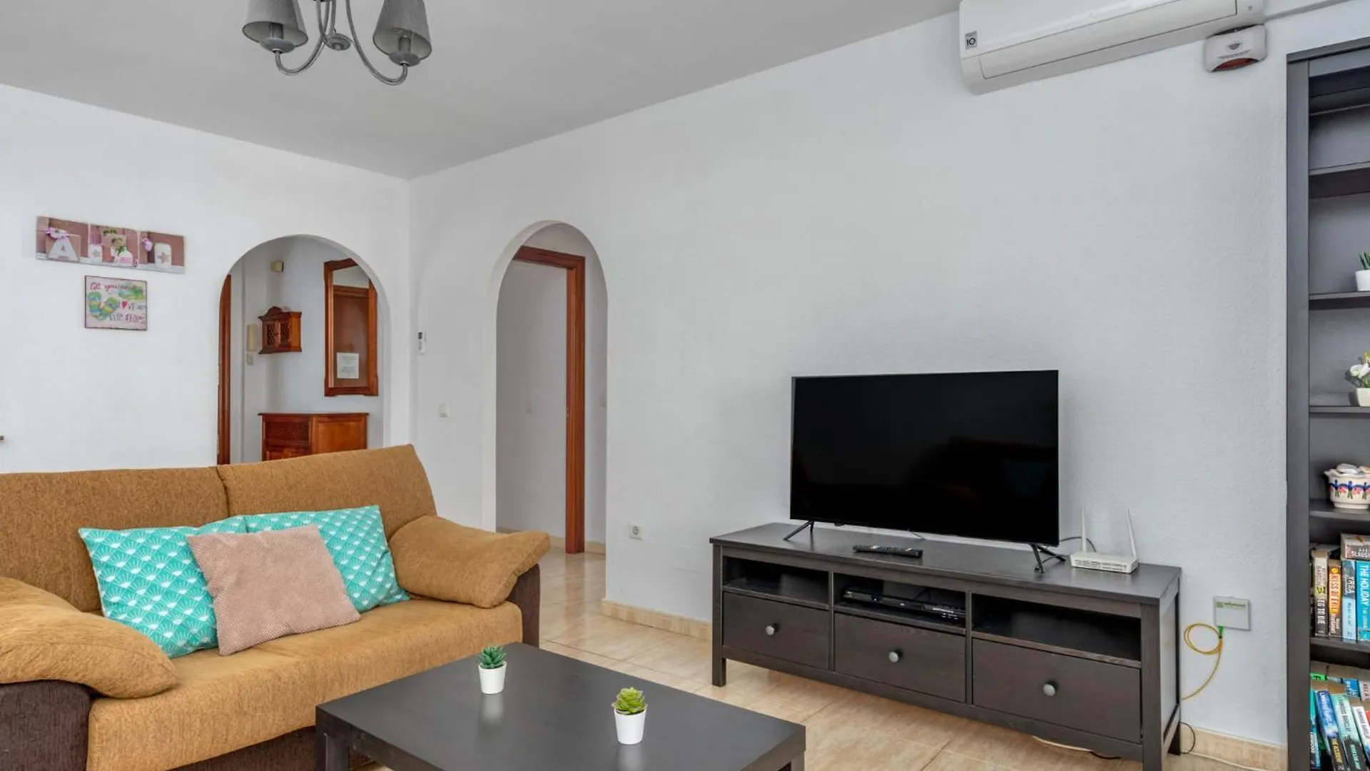 Apartment Los Nadales By Interhome 贝纳尔马德纳